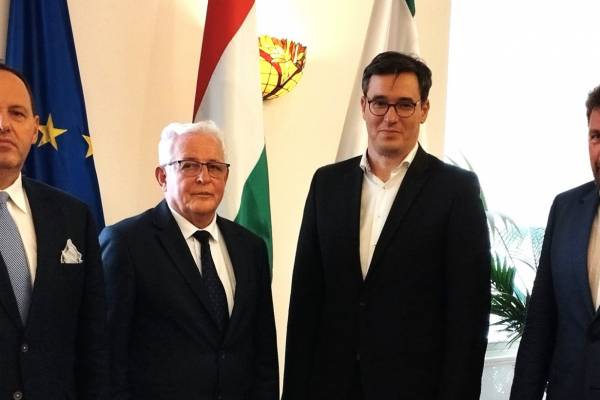 Budapest főpolgármesterével tárgyalt dr. Grósz Andor és Mester Tamás